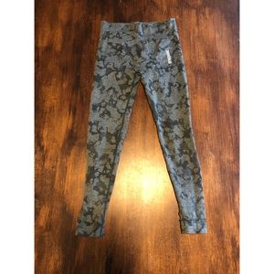 Gymshark - Adapt Camo Seamless